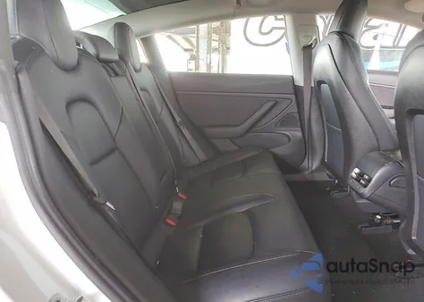 2018 Tesla Model 3 z USA, uszkodzony, nr VIN 5YJ3E1EAXJF151632